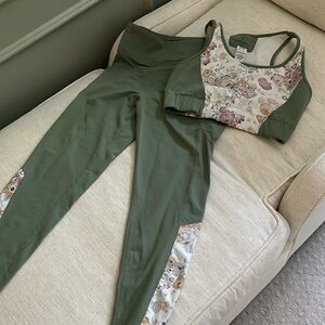 Tuckernuck workout set